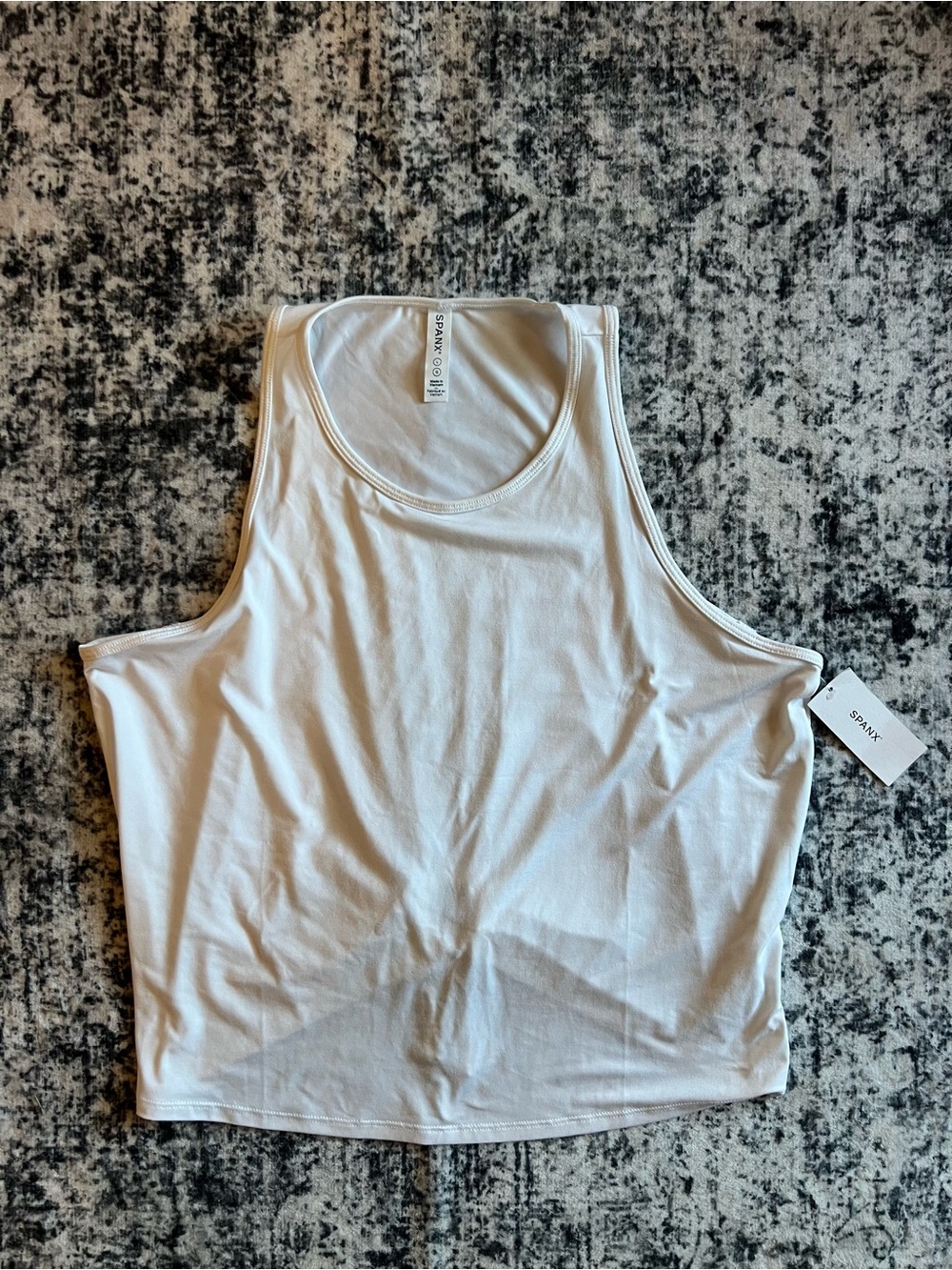 SPANX White Scoop Neck Tank Top - Classic Sleeveless Layering Piece